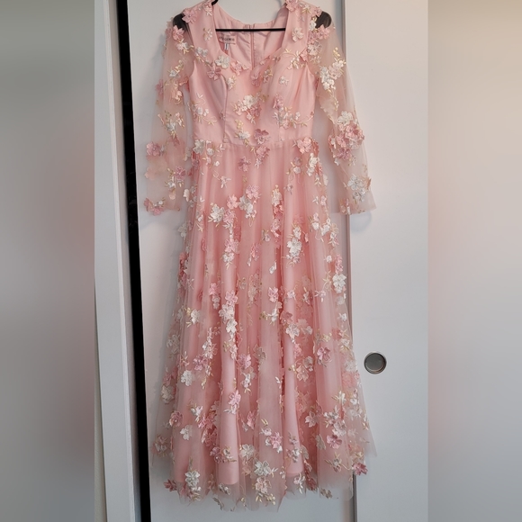 Ava Gowns Dresses Nwt Ava Gowns Princess Floral Embroidered Pearl